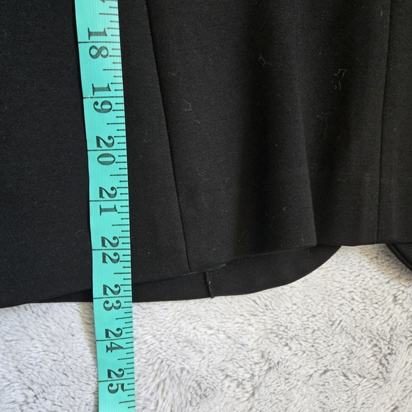 ANNE KLEIN black Classic Blazer With Pink And Red Steiped Collar. Size 10 - Picture 11 of 11